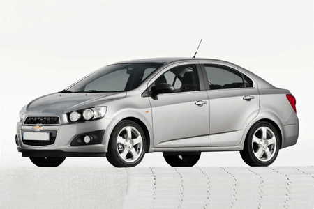 Biluthyrning Chevrolet Aveo i Baku till låga priser
